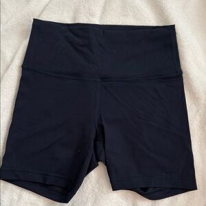 Lululemon Wonder Train Short 6 inch